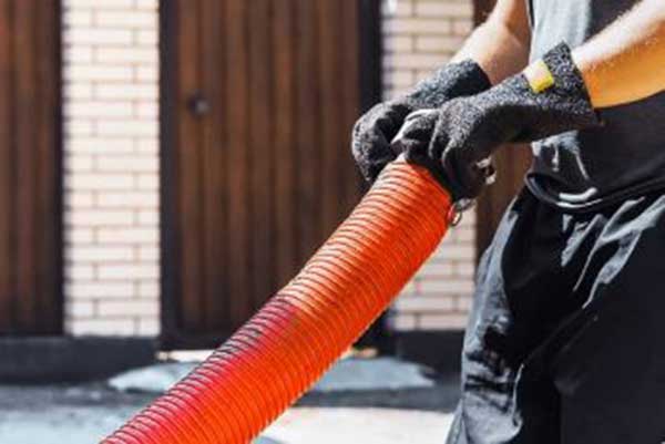 Những dấu hiệu bể phốt đầy cần hút ngay để tránh tắc nghẽn